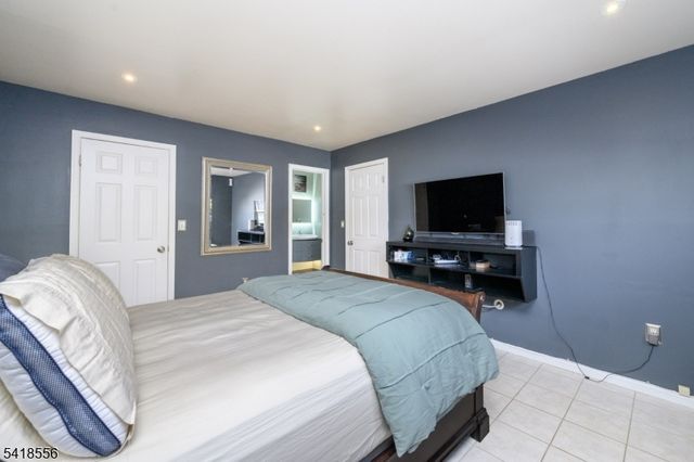 235 Dakota St, Paterson City, NJ 07503