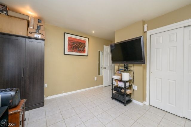 235 Dakota St, Paterson City, NJ 07503