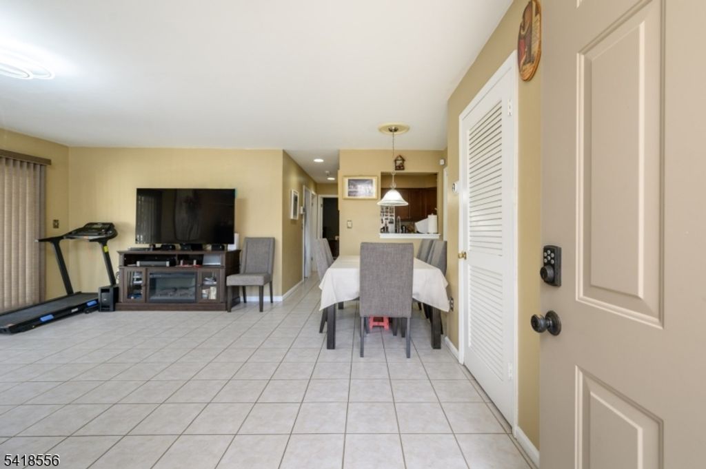 235 Dakota St, Paterson City, NJ 07503 — photo 3