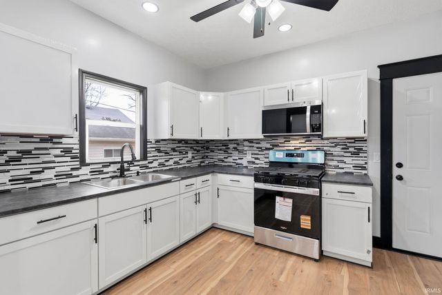 1618 E Dayton Street, South Bend, IN 46613