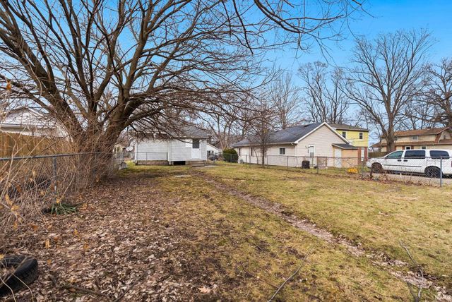 1618 E Dayton Street, South Bend, IN 46613