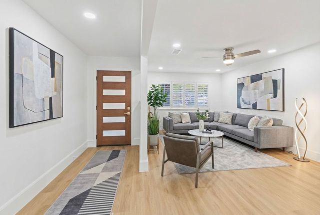 2116 Tamworth Court, Bedford, TX 76021