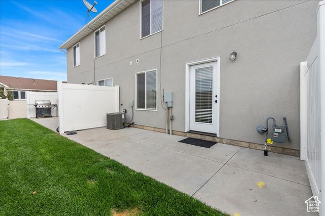 1142 W 2050 S, Syracuse, UT 84075