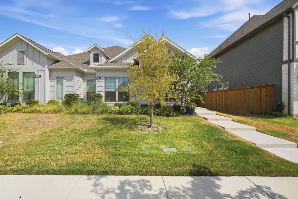 2117 Winding Creek Circle, Fort Worth, TX 76008 — exterior