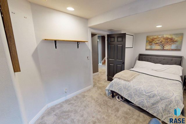3421 Oak Ln Lane, Brookings, SD 57006