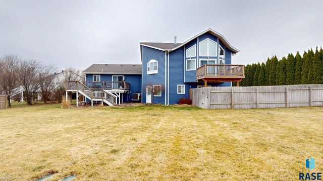 3421 Oak Ln Lane, Brookings, SD 57006