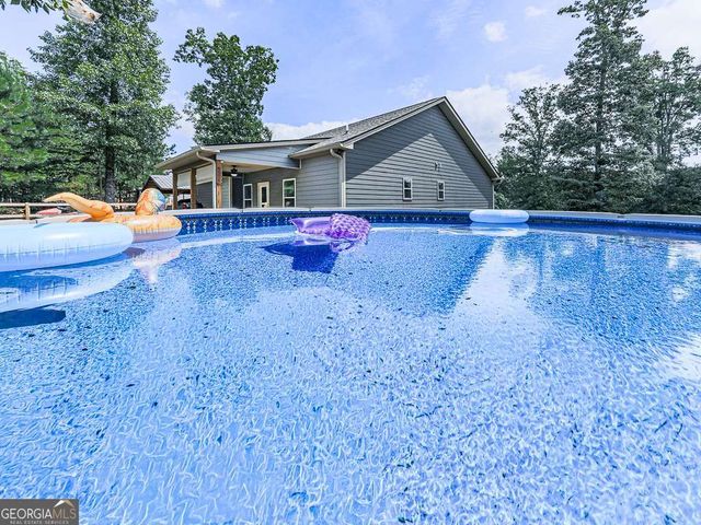 119 Meadow Circle, Ellijay, GA 30540