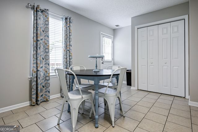 31 Middleton Court, Cartersville, GA 30120