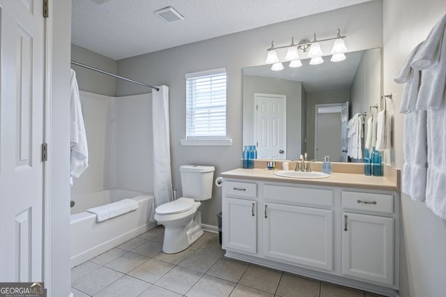 31 Middleton Court, Cartersville, GA 30120