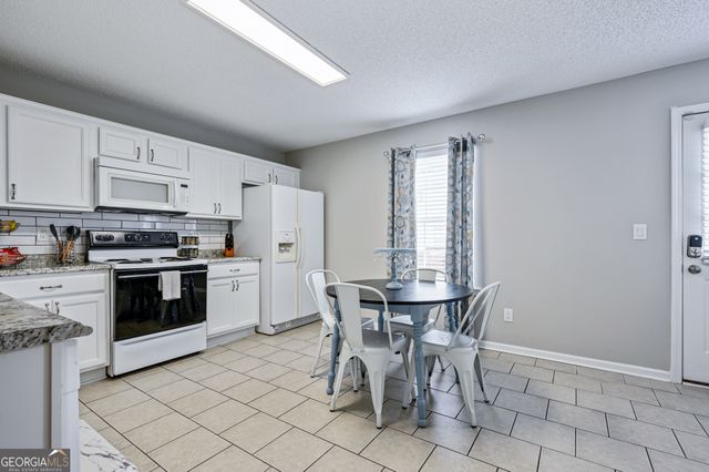 31 Middleton Court, Cartersville, GA 30120