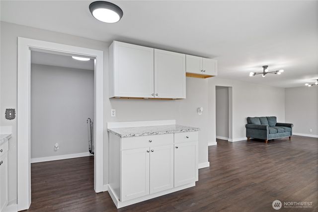 3317 Olive Way, Longview, WA 98632