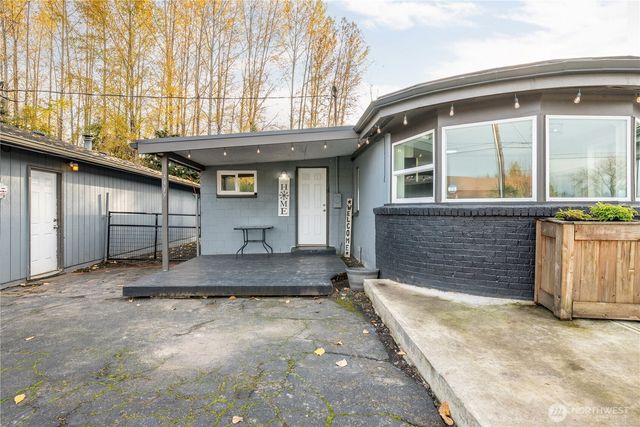 3317 Olive Way, Longview, WA 98632