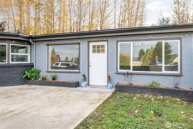 3317 Olive Way, Longview, WA 98632