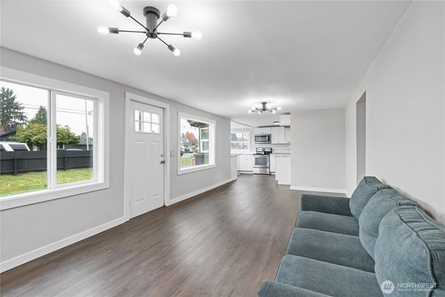 3317 Olive Way, Longview, WA 98632