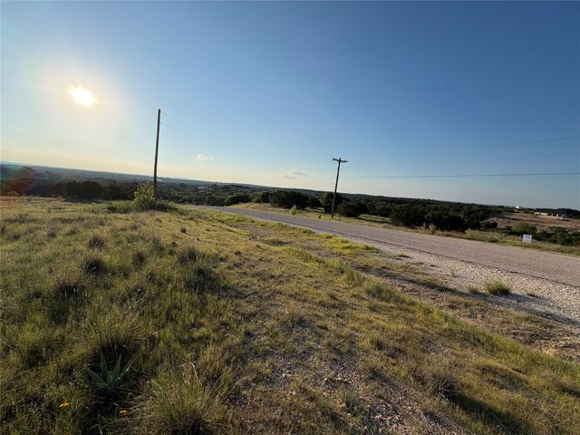 1040 Cedar Hill Drive, Nemo, TX 76070