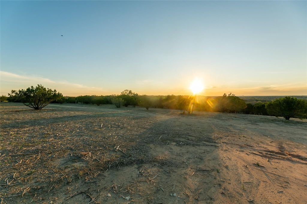 1040 Cedar Hill Drive, Nemo, TX 76070