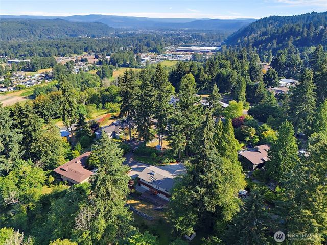 13807 Military Road E, Puyallup, WA 98374