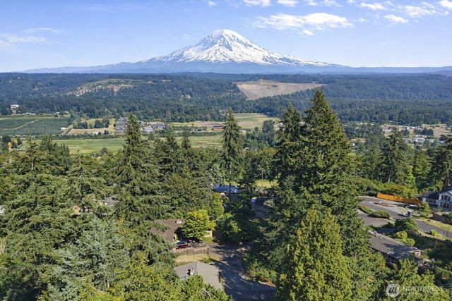 13807 Military Road E, Puyallup, WA 98374