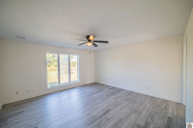 2496 Ross Crossing Rd, Kevil, KY 42053