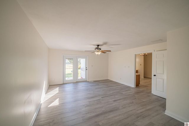 2496 Ross Crossing Rd, Kevil, KY 42053