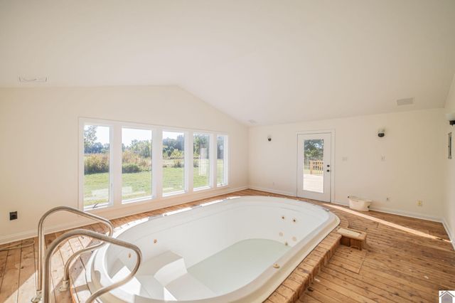 2496 Ross Crossing Rd, Kevil, KY 42053