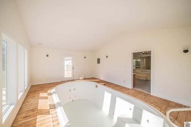 2496 Ross Crossing Rd, Kevil, KY 42053