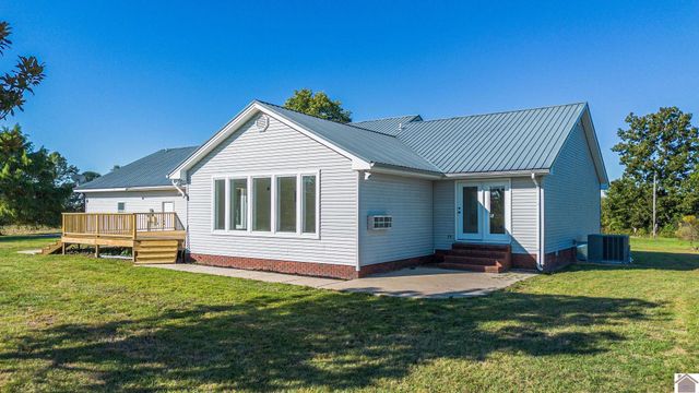 2496 Ross Crossing Rd, Kevil, KY 42053