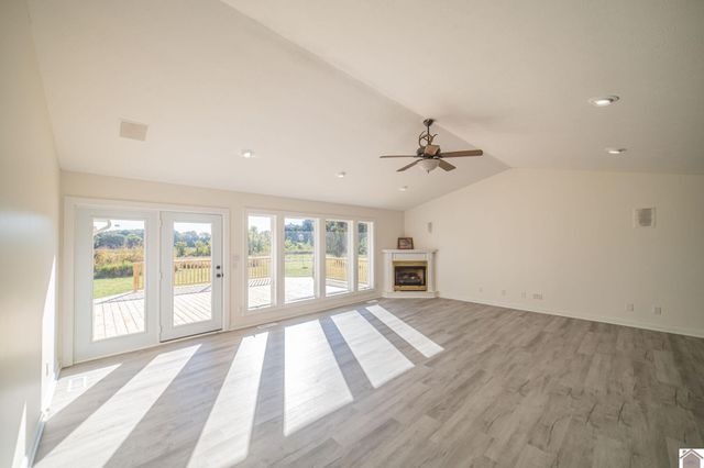 2496 Ross Crossing Rd, Kevil, KY 42053