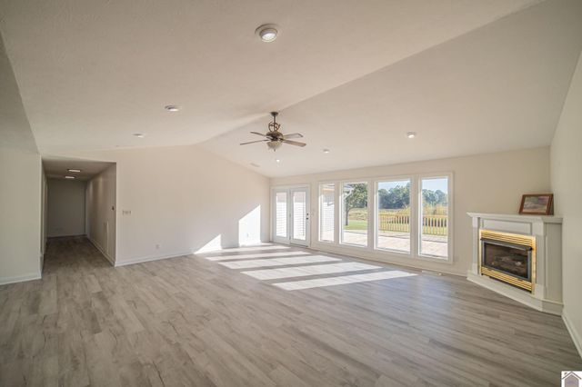 2496 Ross Crossing Rd, Kevil, KY 42053