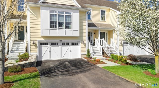 46 Great Heron Lane 46, Brookfield, CT 06804