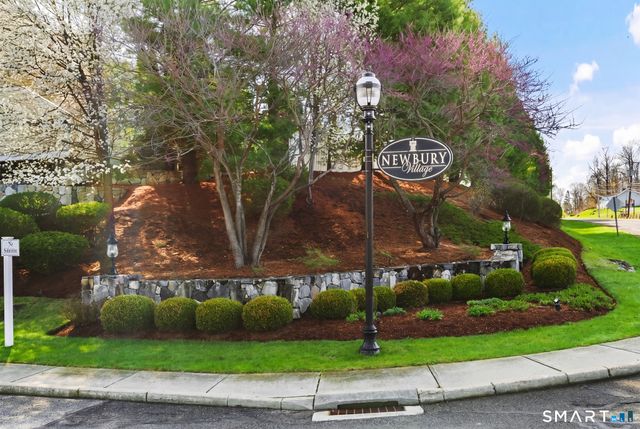 46 Great Heron Lane 46, Brookfield, CT 06804
