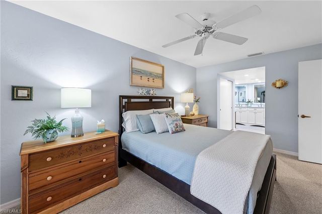 5890 Trailwinds DR 522, Fort Myers, FL 33907