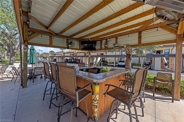 5890 Trailwinds DR 522, Fort Myers, FL 33907