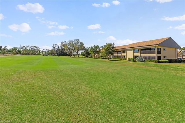 5890 Trailwinds DR 522, Fort Myers, FL 33907