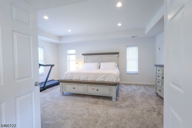 25 FerroMonte Ave, Roxbury Twp., NJ 07847