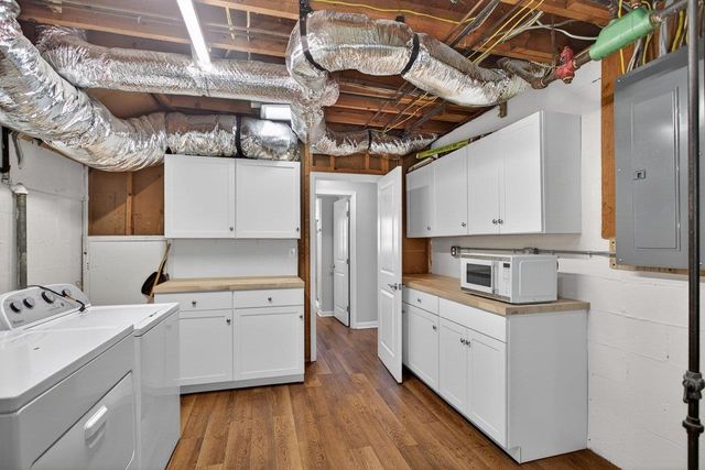 207 BURNLEY DR, Staunton, VA 24401