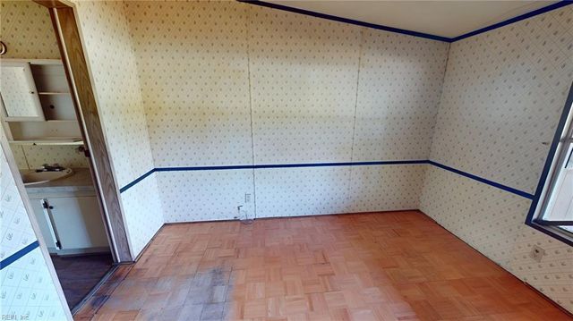 5080 Sandy Clay LN, Gloucester, VA 23061
