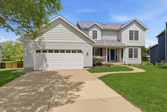 1208 W Donahue Street, Eldridge, IA 52748