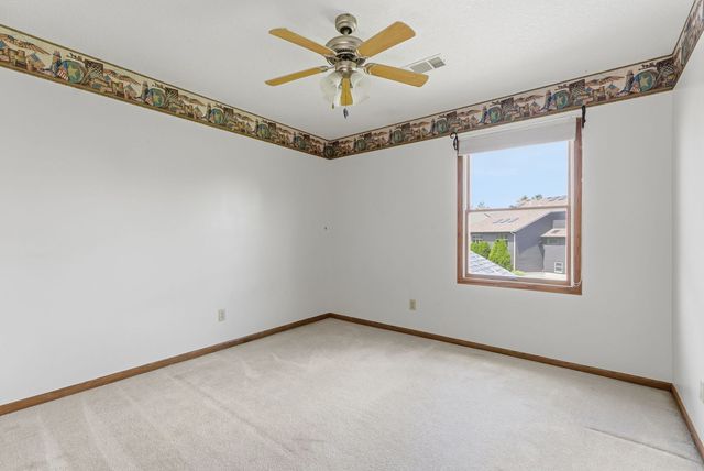 1208 W Donahue Street, Eldridge, IA 52748