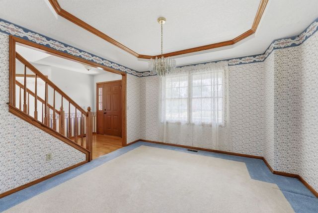 1208 W Donahue Street, Eldridge, IA 52748