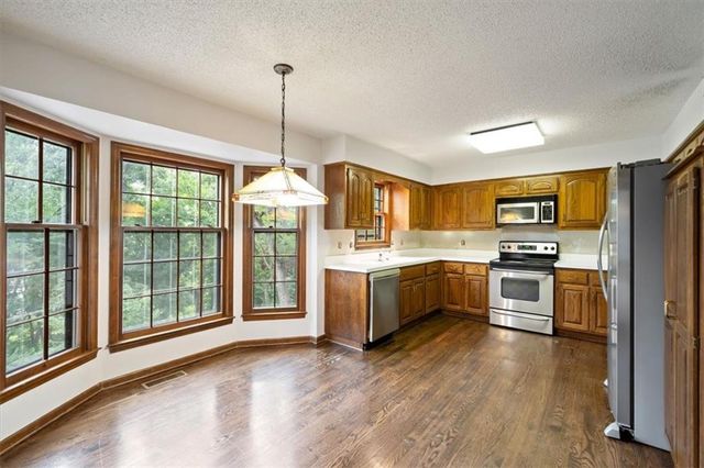 13404 W 84th Street, Lenexa, KS 66215