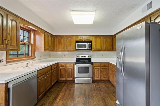 13404 W 84th Street, Lenexa, KS 66215