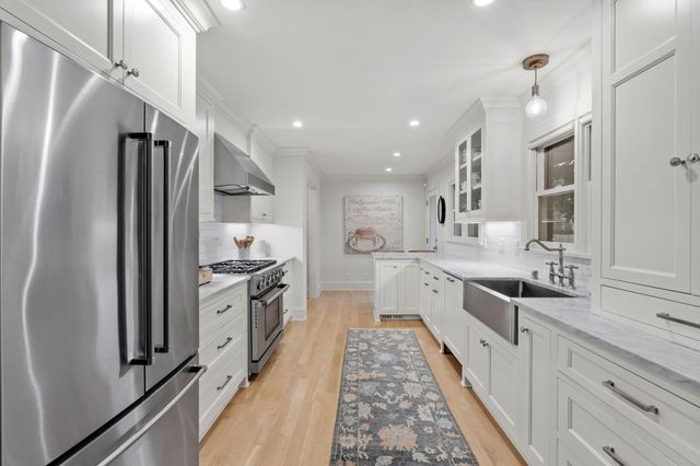 5234 Hollywood Road, Edina, MN 55436