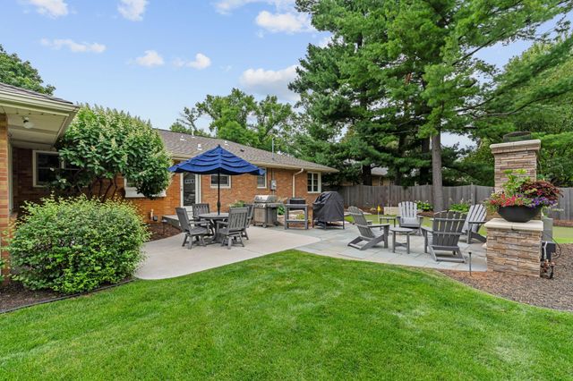 5234 Hollywood Road, Edina, MN 55436