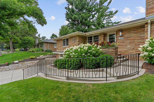 5234 Hollywood Road, Edina, MN 55436