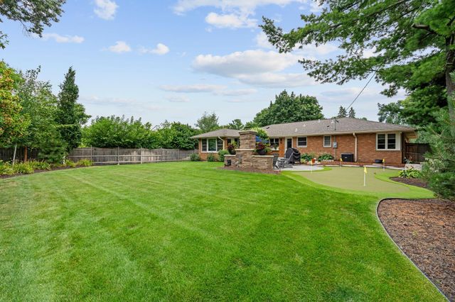 5234 Hollywood Road, Edina, MN 55436