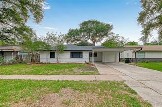 1905 Coulcrest Drive, Houston, TX 77055