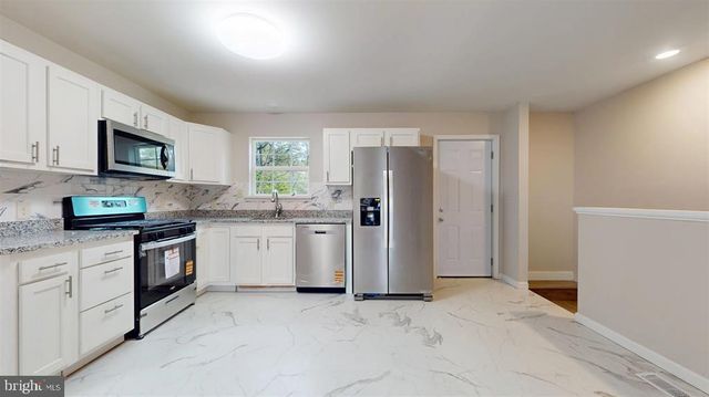 5609 BRIARWOOD DR, Millville, NJ 08332