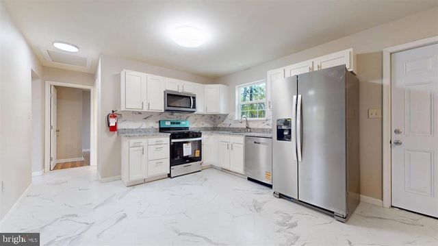 5609 BRIARWOOD DR, Millville, NJ 08332