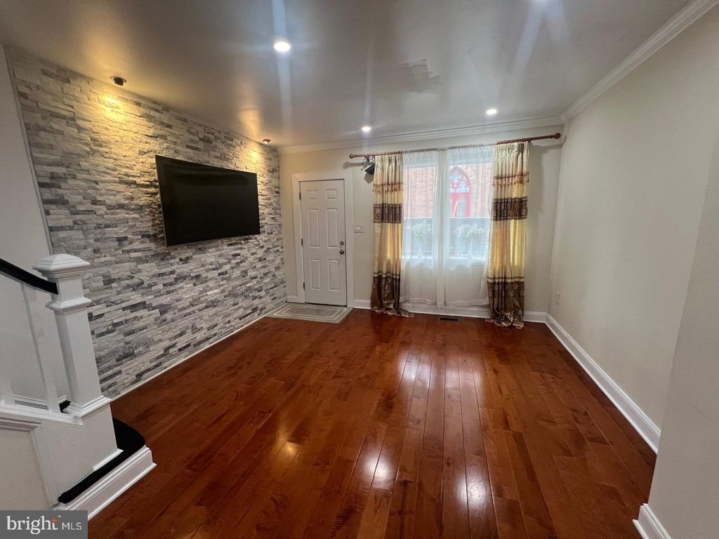 1645 S MARSTON ST, PHILADELPHIA, PA 19145 — photo 3